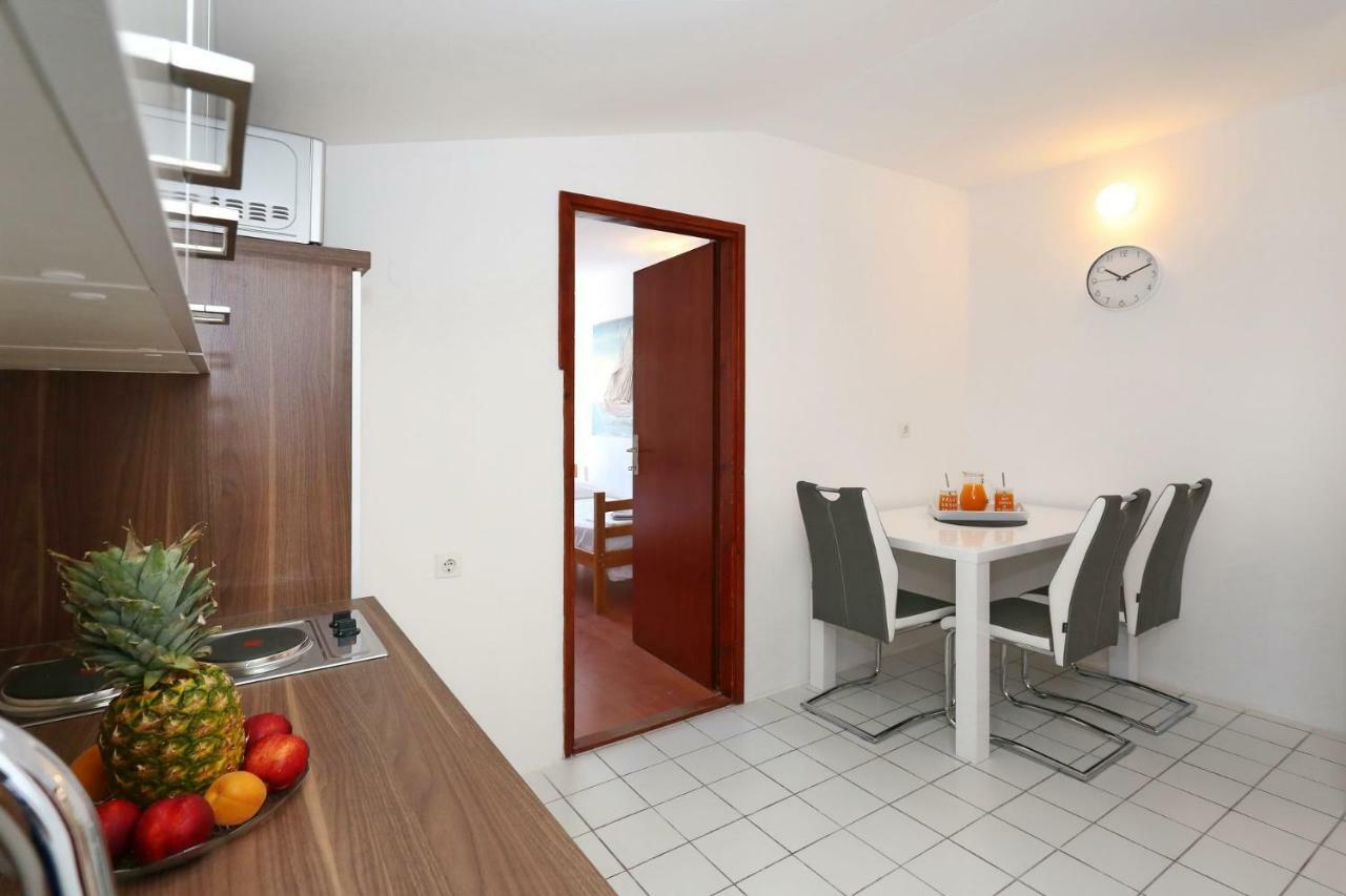Apartments Golub Nin Luaran gambar