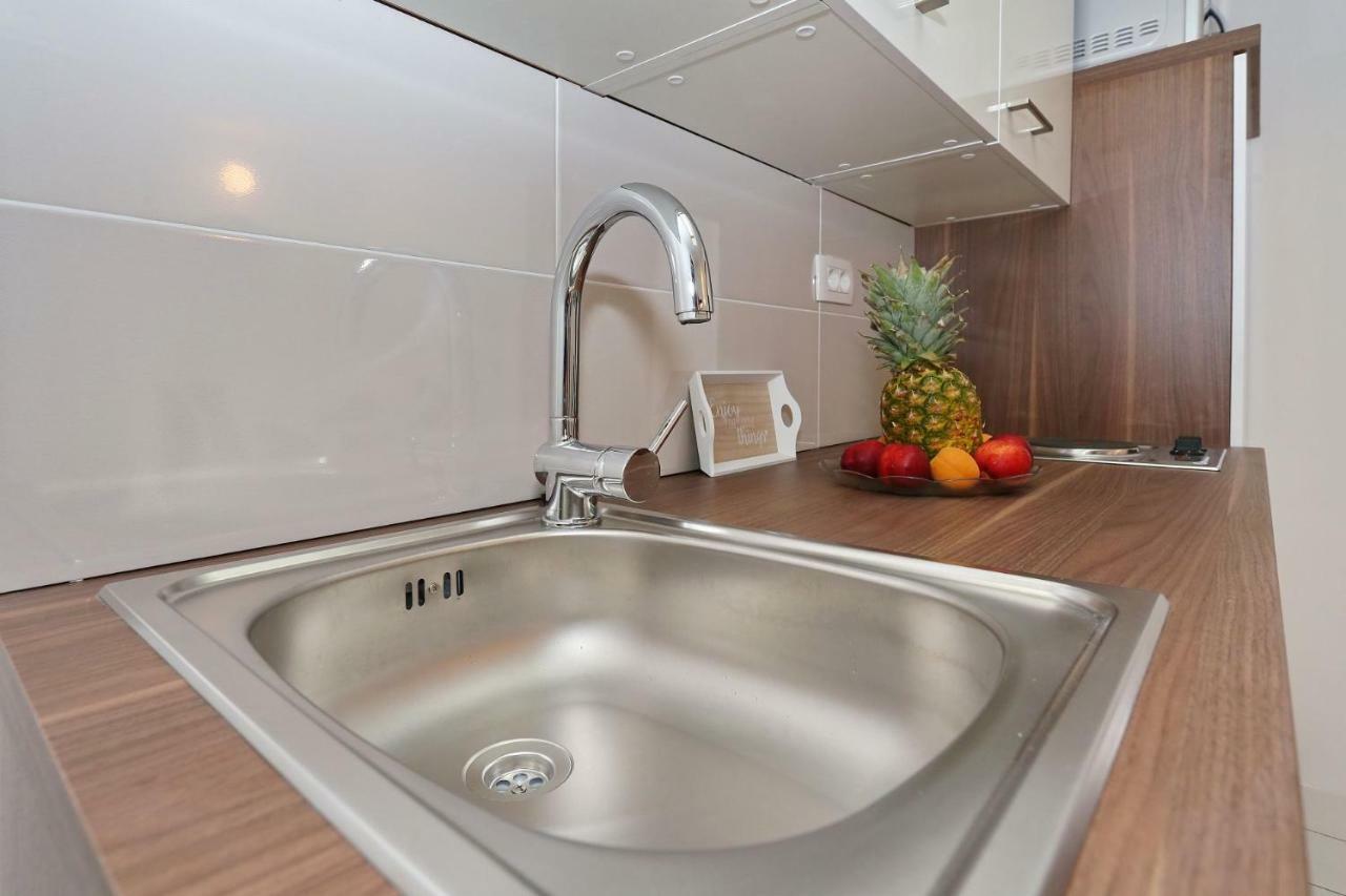 Apartments Golub Nin Luaran gambar