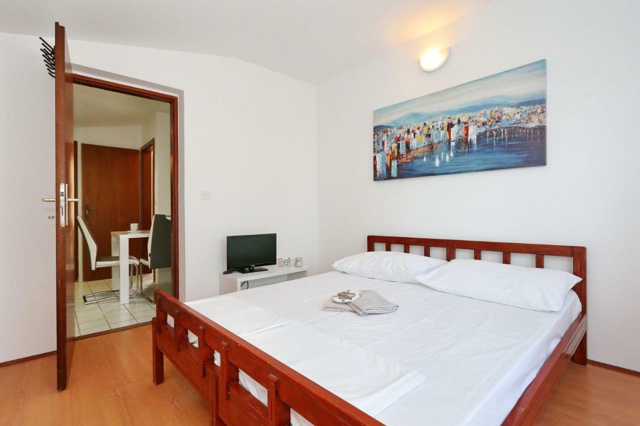 Apartments Golub Nin Luaran gambar