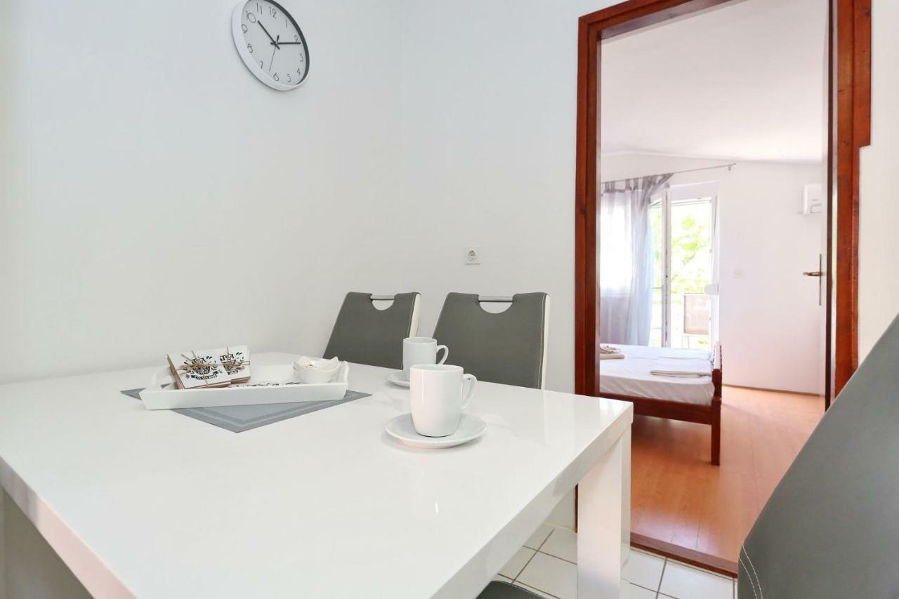 Apartments Golub Nin Luaran gambar