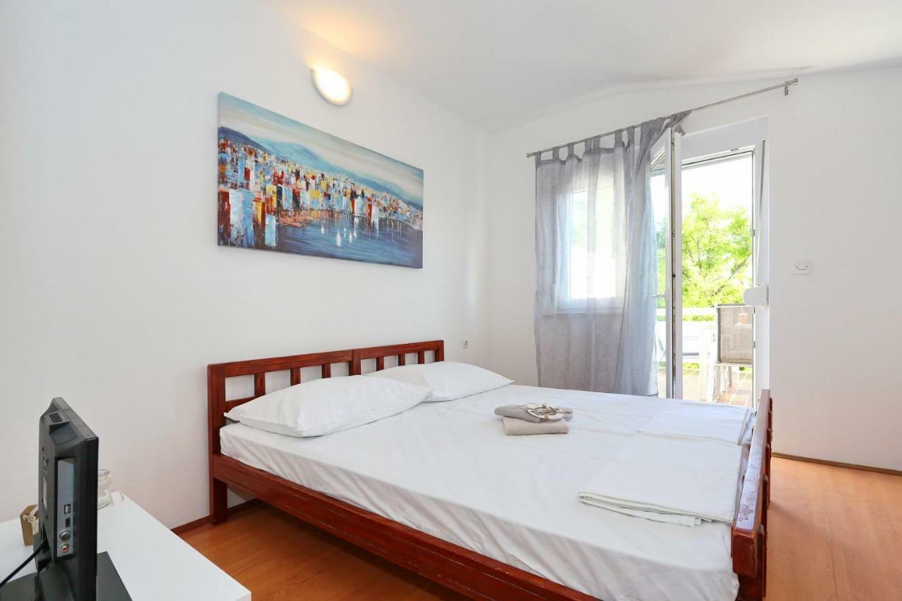 Apartments Golub Nin Luaran gambar